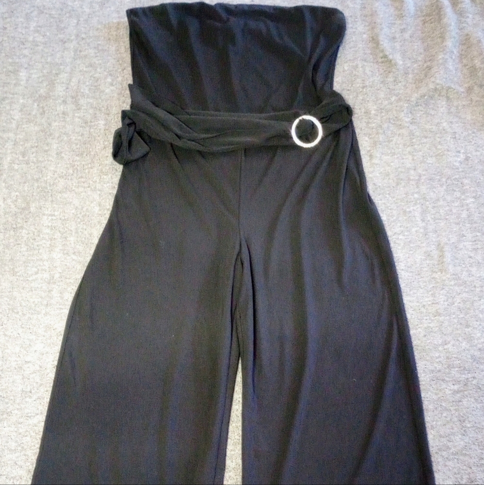 Women's Size 12 London Times Sleeveless Romper.
